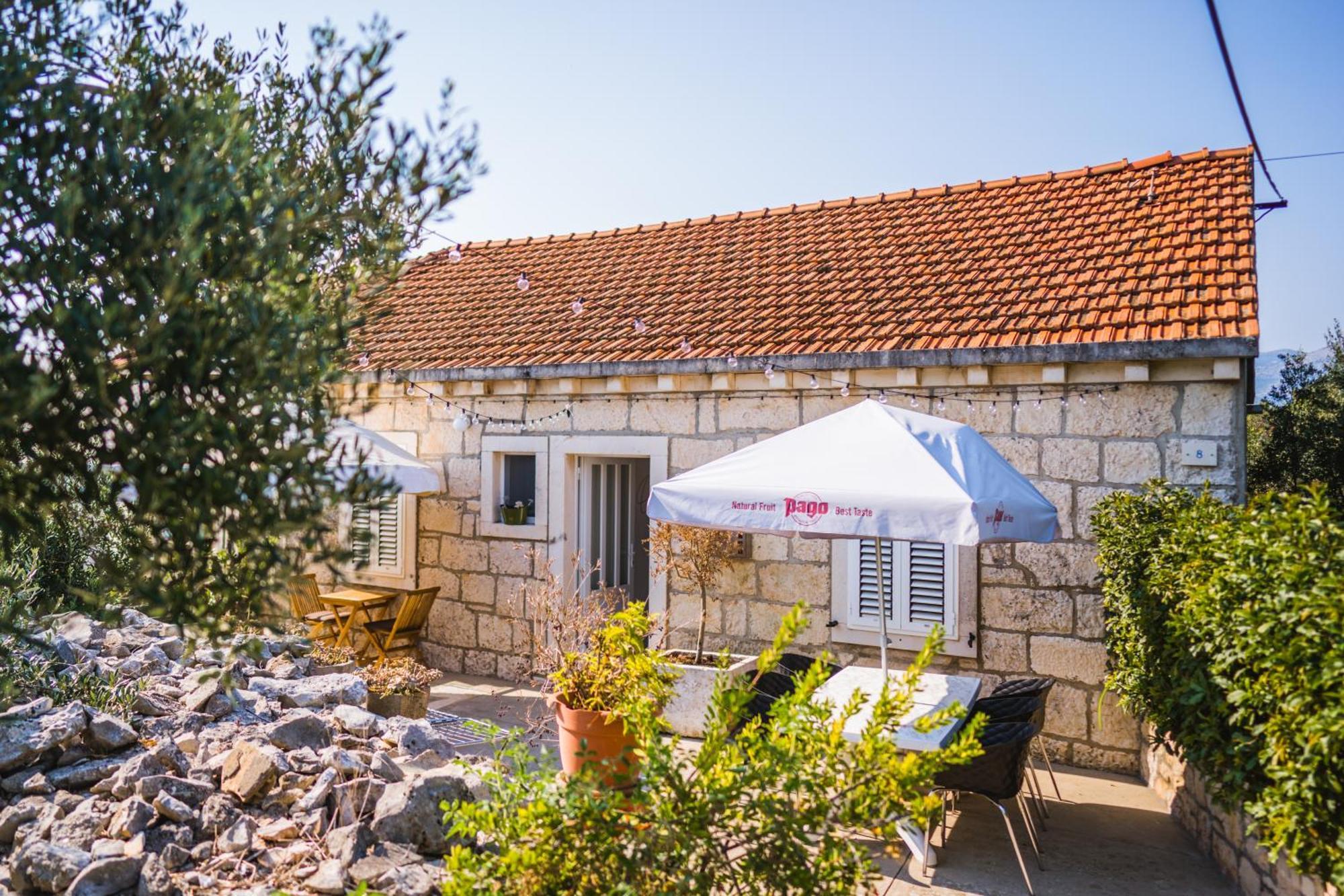 Orgula Hotel Лумбарда Екстериор снимка