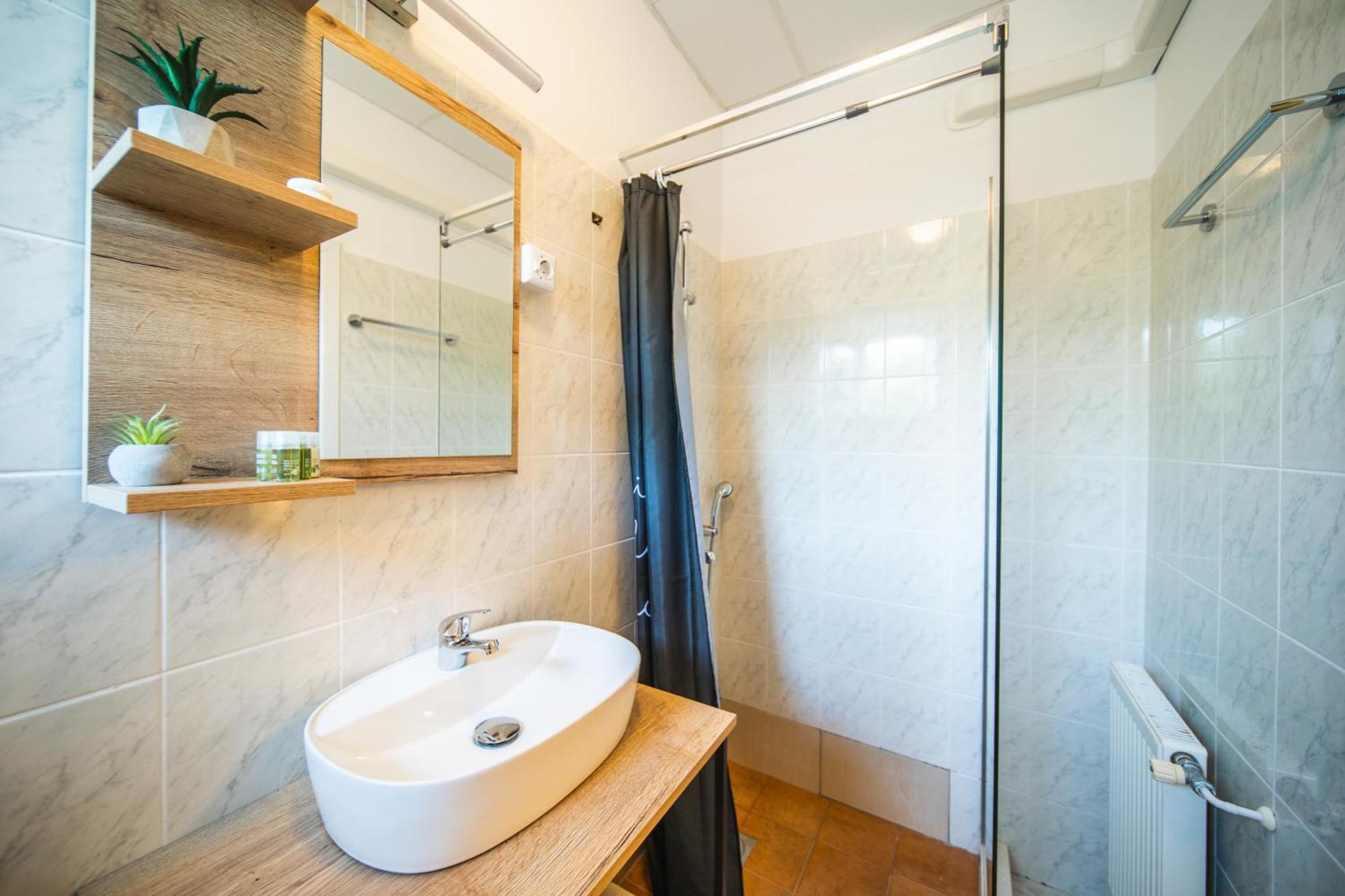 Orgula Hotel Лумбарда Екстериор снимка
